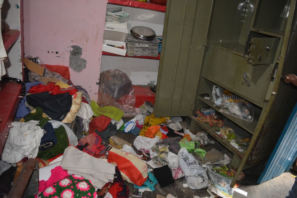 theft in mayapuri