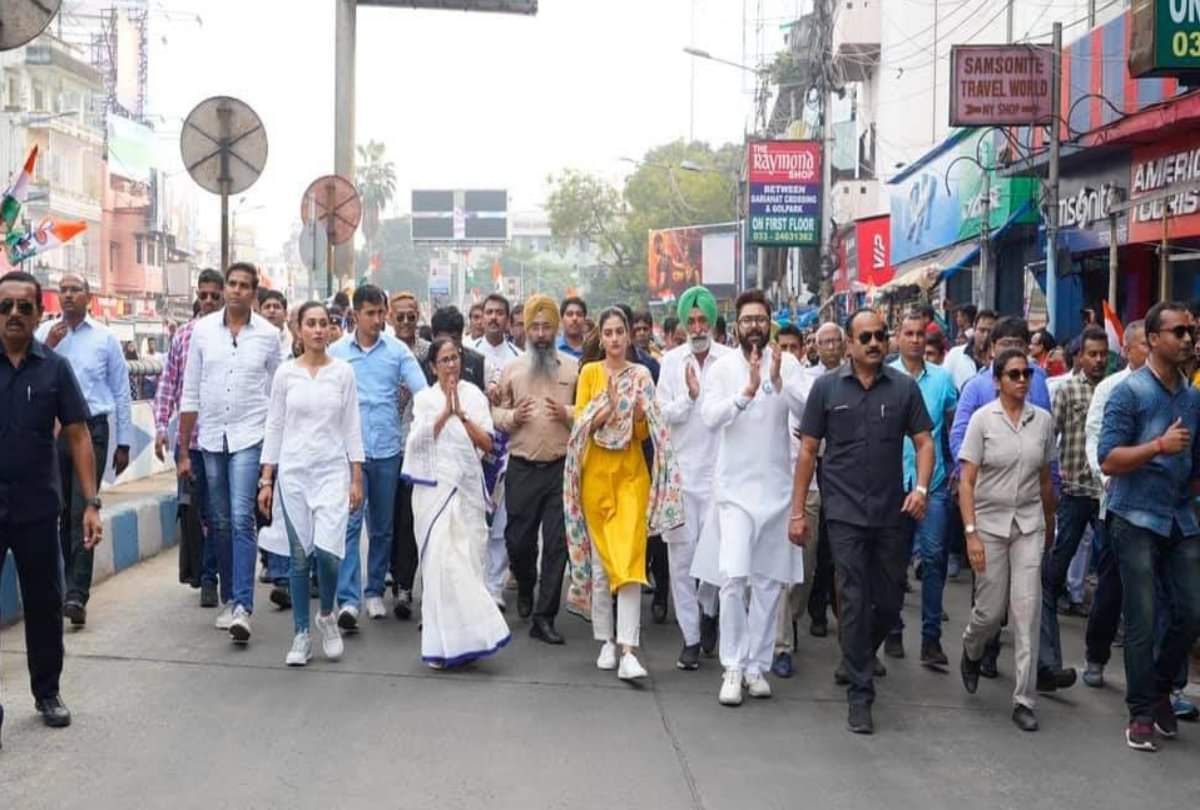 Citizenship Amendment Act 2019 Nusrat Jahan join rally with TMC Chief Minister Mamata Banerjee