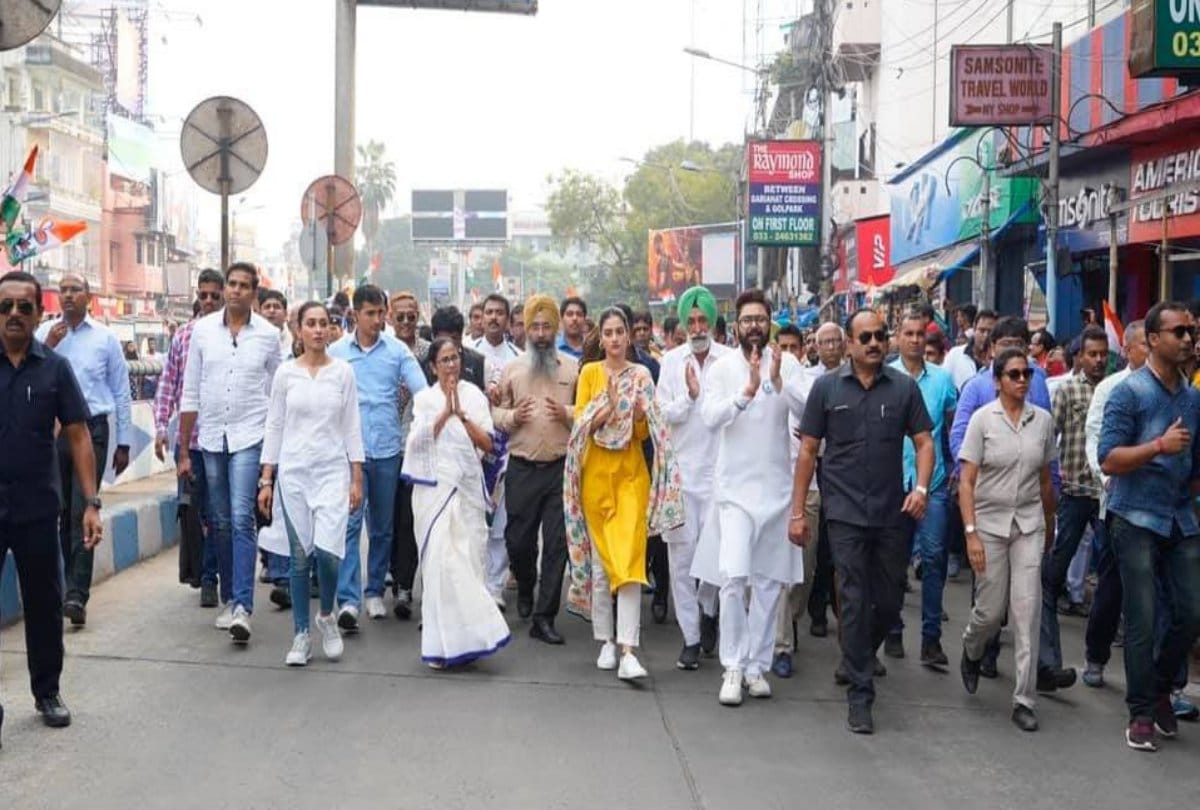 Citizenship Amendment Act 2019 Nusrat Jahan join rally with TMC Chief Minister Mamata Banerjee