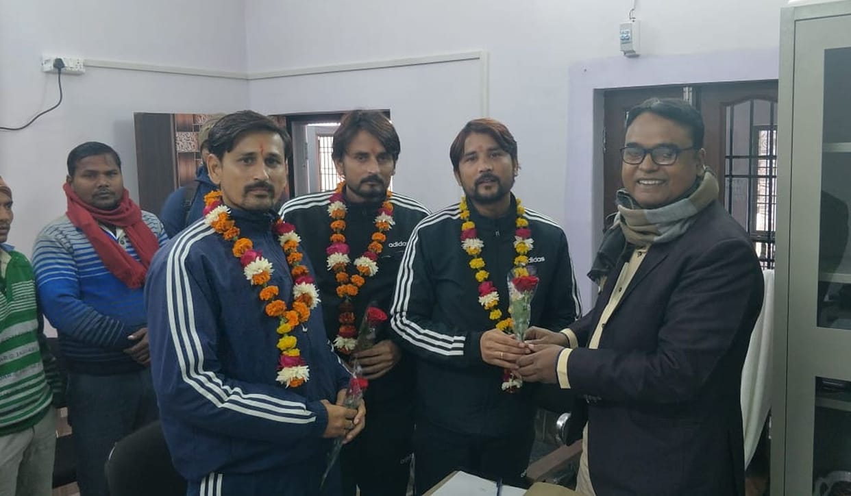 Mountaineering team gave suggestions regarding road safety