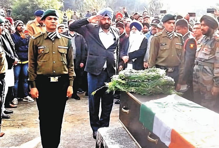 People Gathered In Funeral Of  Shaheed Sukhwinder Singh At Talwara