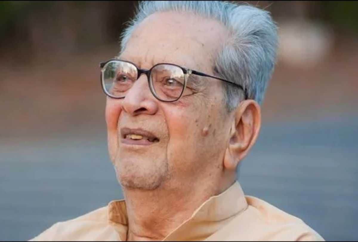 News Capsule Dr Shreeram Lagoo Shraddha Ranbir Kapoor Kartik Nayra Taimur Karisma Kapoor Farhan