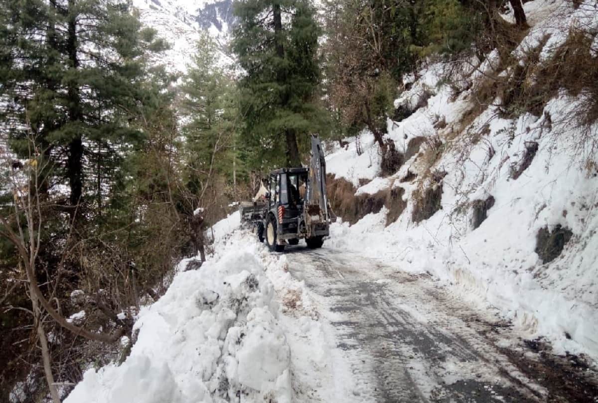 Himachal in the grip of cold wave, river drain frozen , rain and snowfall prediction again