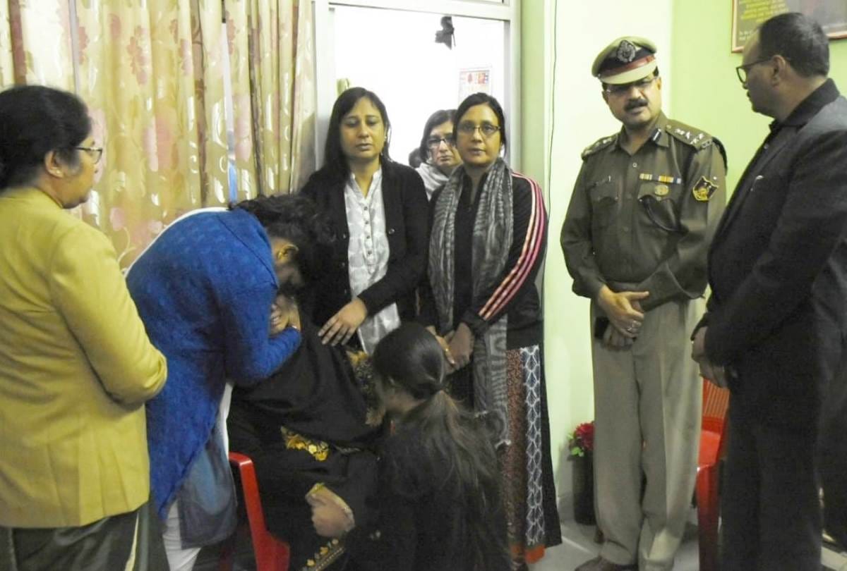 mayor and cabinet minister paid tribute to CRPF DIG shailendra vikram singh
