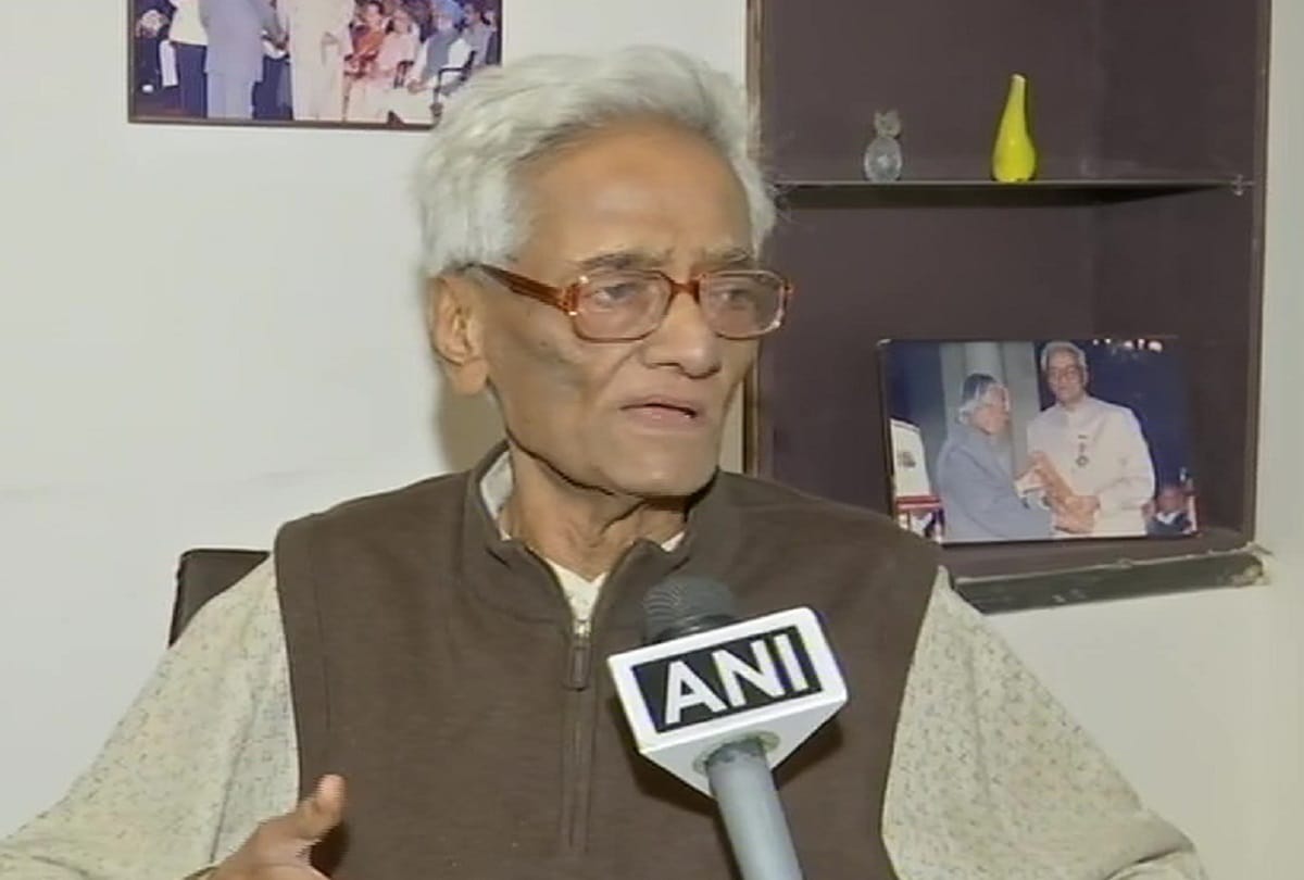 Urdu author Mujtaba Hussain to return Padma Shri Award says atmosphere of fear in the country