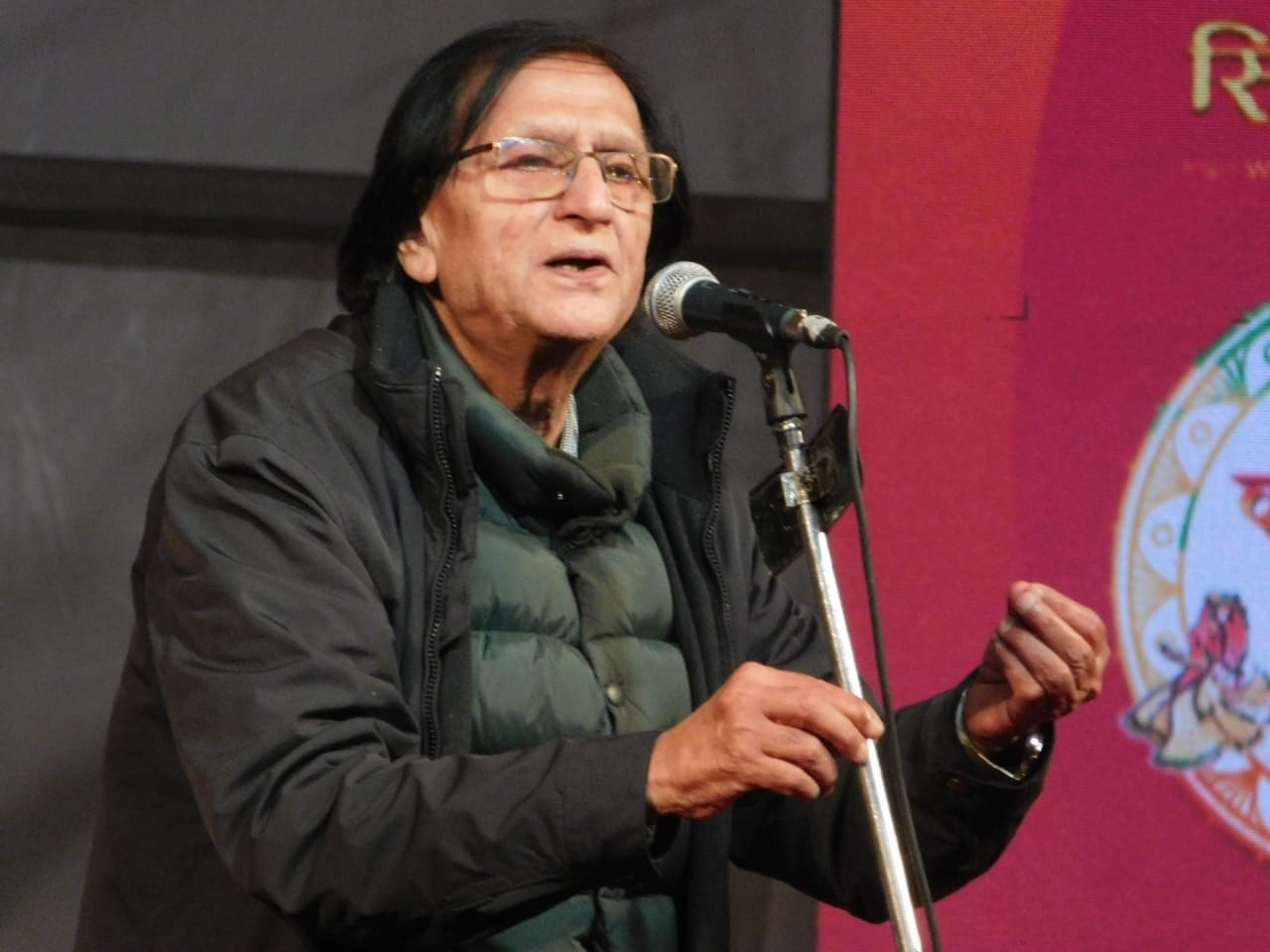 kapilvastu mahotsava thirld night, kavi sammelan, wasim barelvi, dr surendra sharma live performance