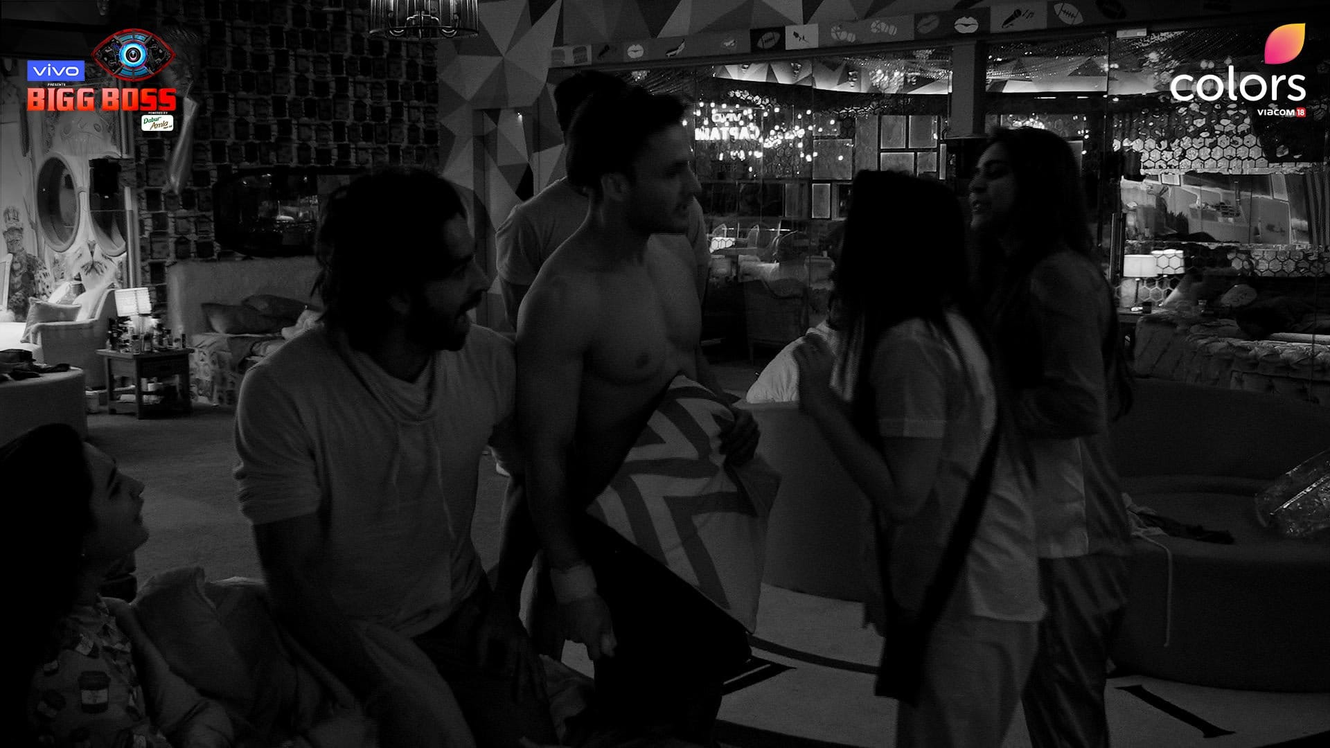 Bigg Boss 13 Shefali Bagga midnight drama irritated housemates Madhurima Tuli thrown Water