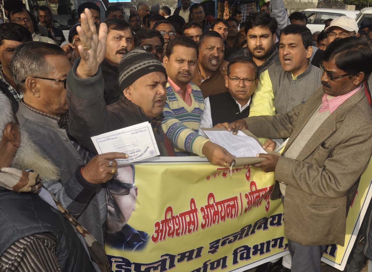 Engineers boycott work