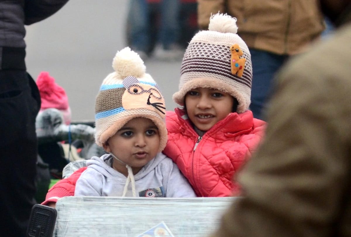 delhi ncr north india mercury dips after snowfall rain temperature likely to dip more after 12 jan