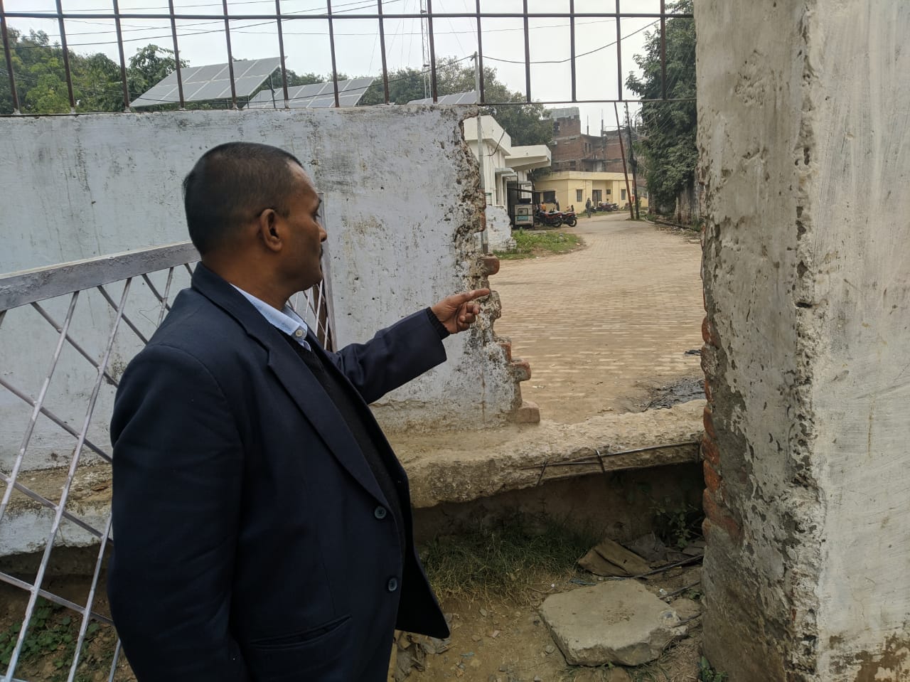chief minister yogi adityanath gorakhpur city regional stadium ghost wall, residents shocked