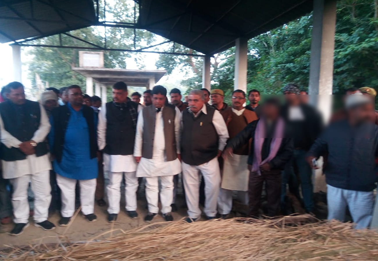 fatehpur sexual harassment victim Parents cried with pyre