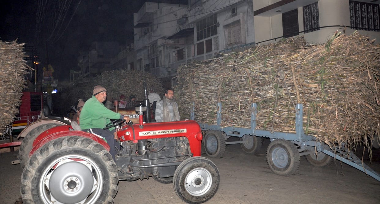 Sugar mill remained closed for two hours, sugarcane vehicles jammed in the ci