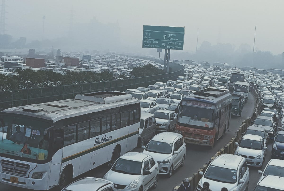 citizenship law: Auto and cab drivers increase fare due to jam in gurugram