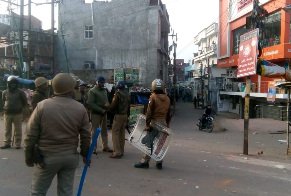 Violence and fire during protest against CAA and NRC in Lucknow.