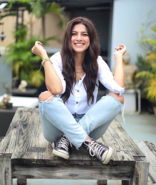 Sapna Pabbi Birthday Special when she dined to bad scene in his first film