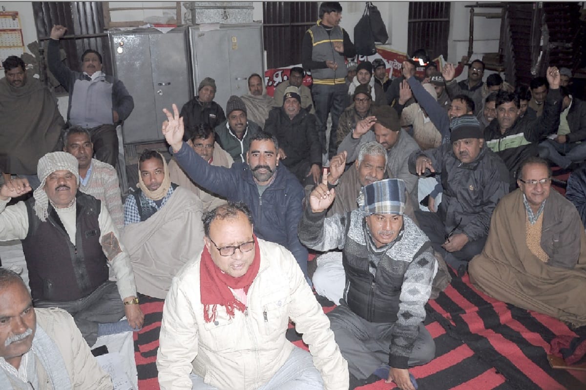 Seventy one lekhpal suspended for protest in Shamli of Uttar Pradesh