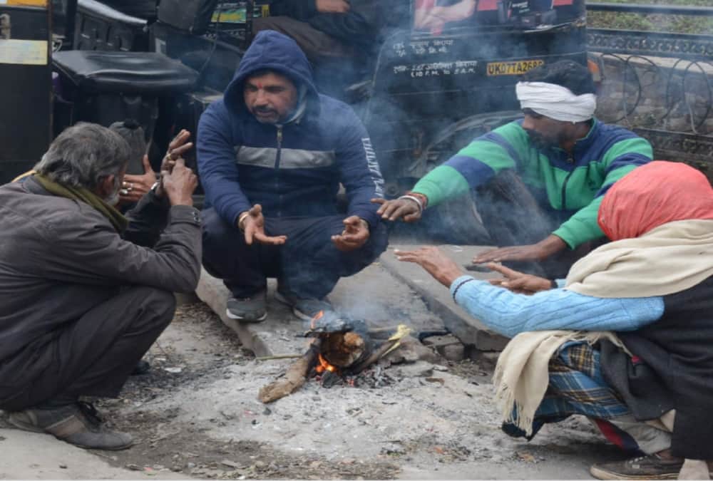 Uttarakhand Weather: rainfall and snowfall expected in next four days all schools closed till 15 january
