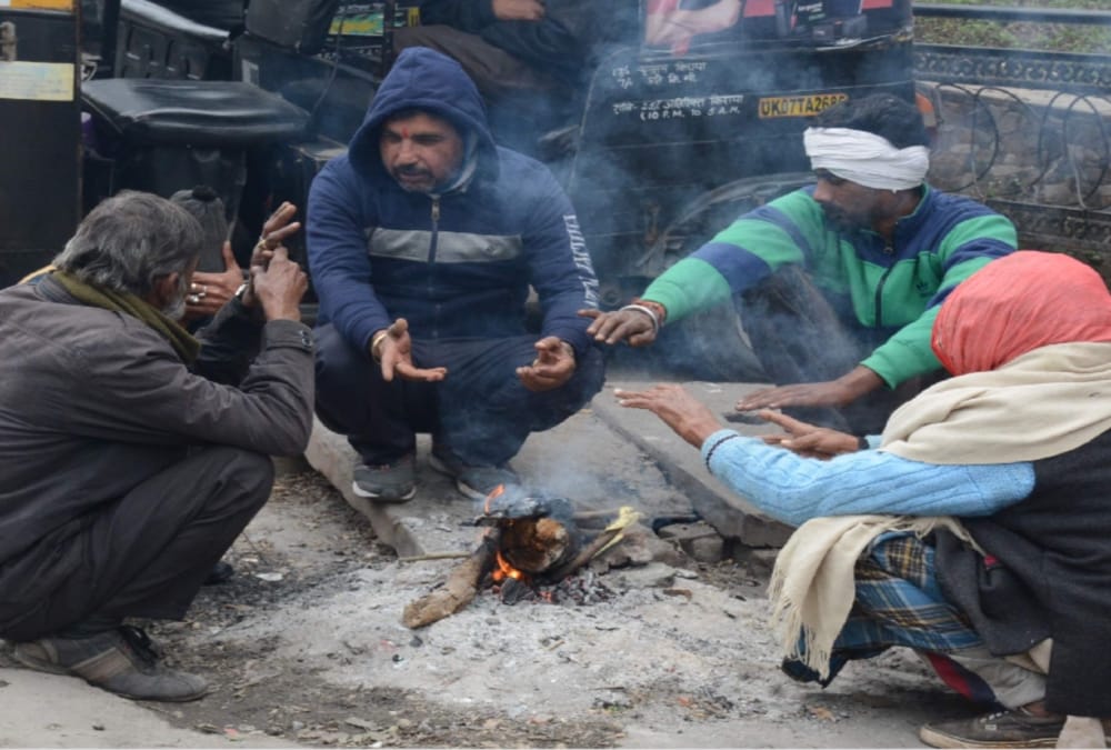 Uttarakhand Weather: rainfall and snowfall expected in next four days all schools closed till 15 january