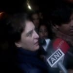 प्रियंका गांधी वाड्रा पहुंची इंडिया गेट