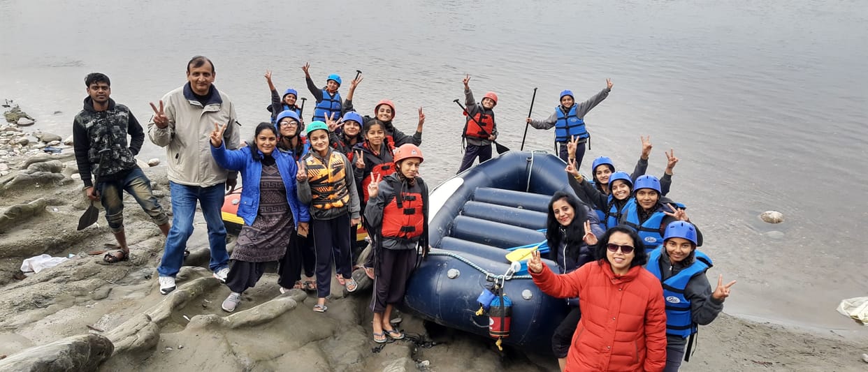 river rafting in nadaun