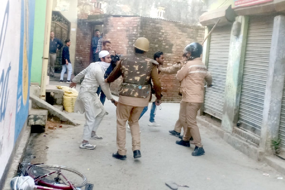 Citizenship Amendment Act, fierce protest in Meerut and Muzaffarnagar, many peoples injured