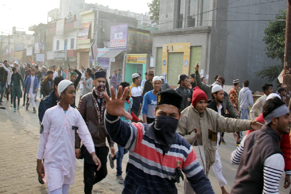 CAA Protest, Miscreants was firing on DM and SP for kill attack in Bijnor city