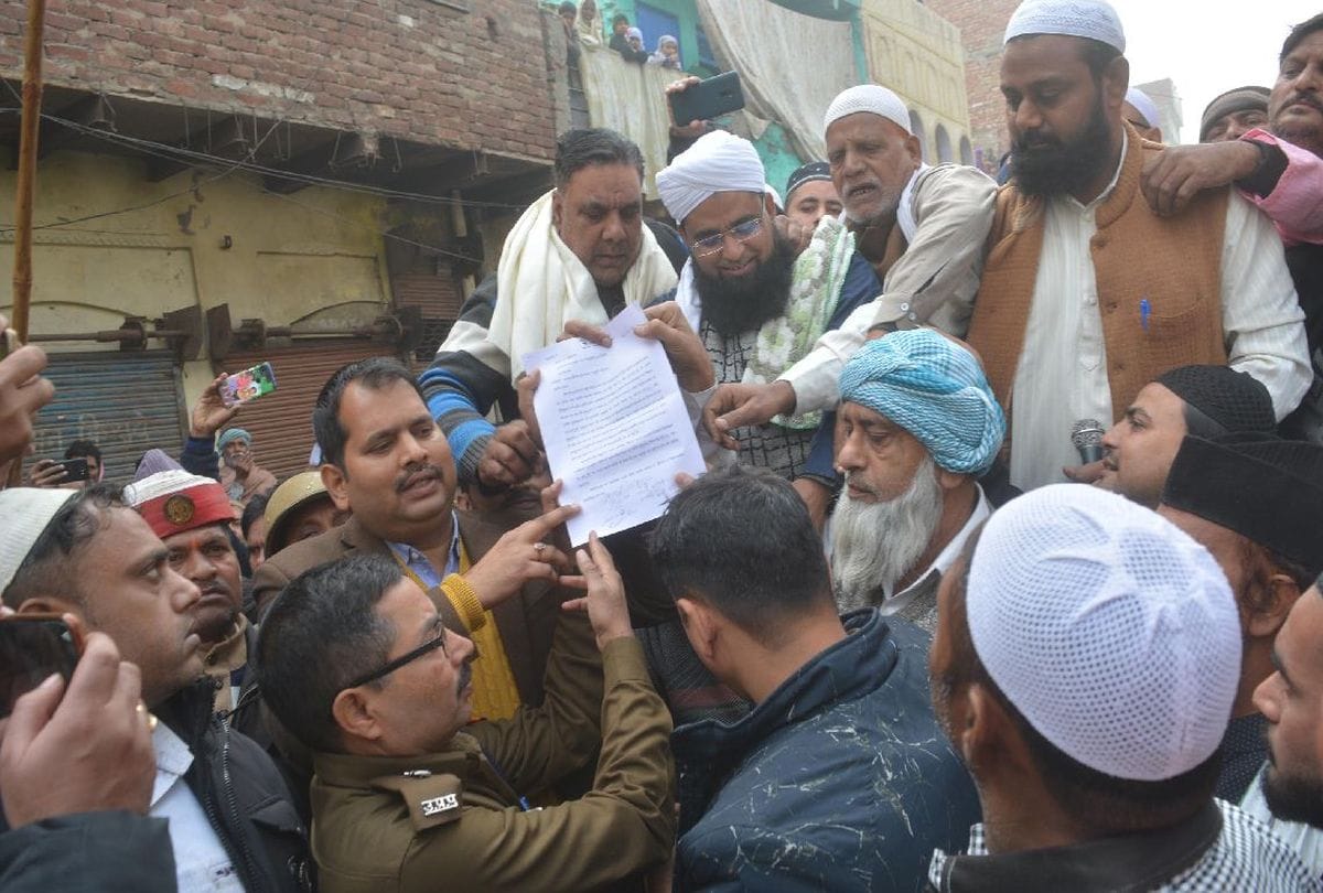 peaceful protest against Citizenship Amendment Act in mathura