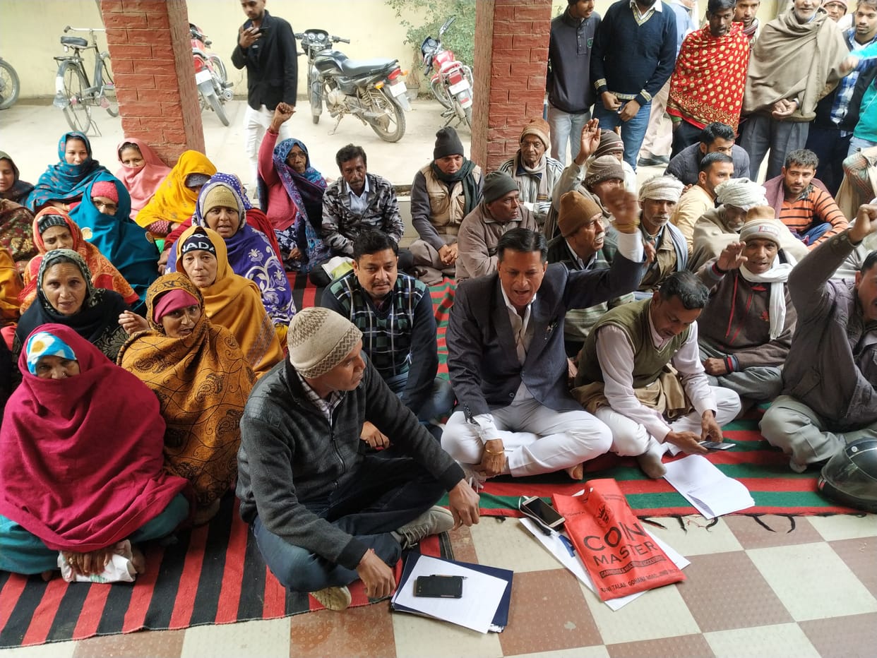 councilors and people protest against the functioning of public health department