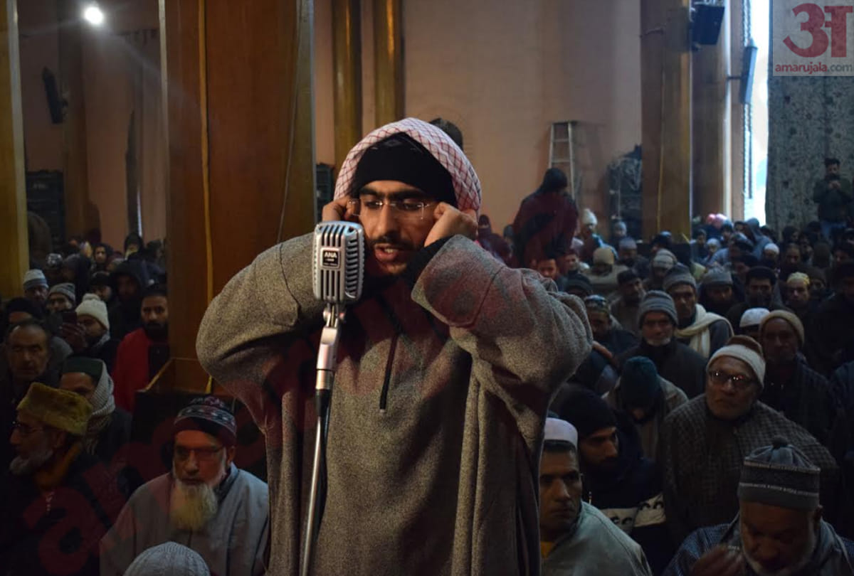 People prayed peacefully in Jamia Masjid, Srinagar Kashmir, after 20 weeks