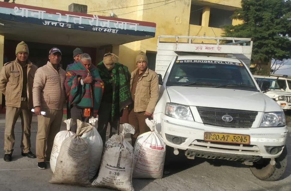 Bhatrunjkhan police caught 72 kg of hemp, two arrested