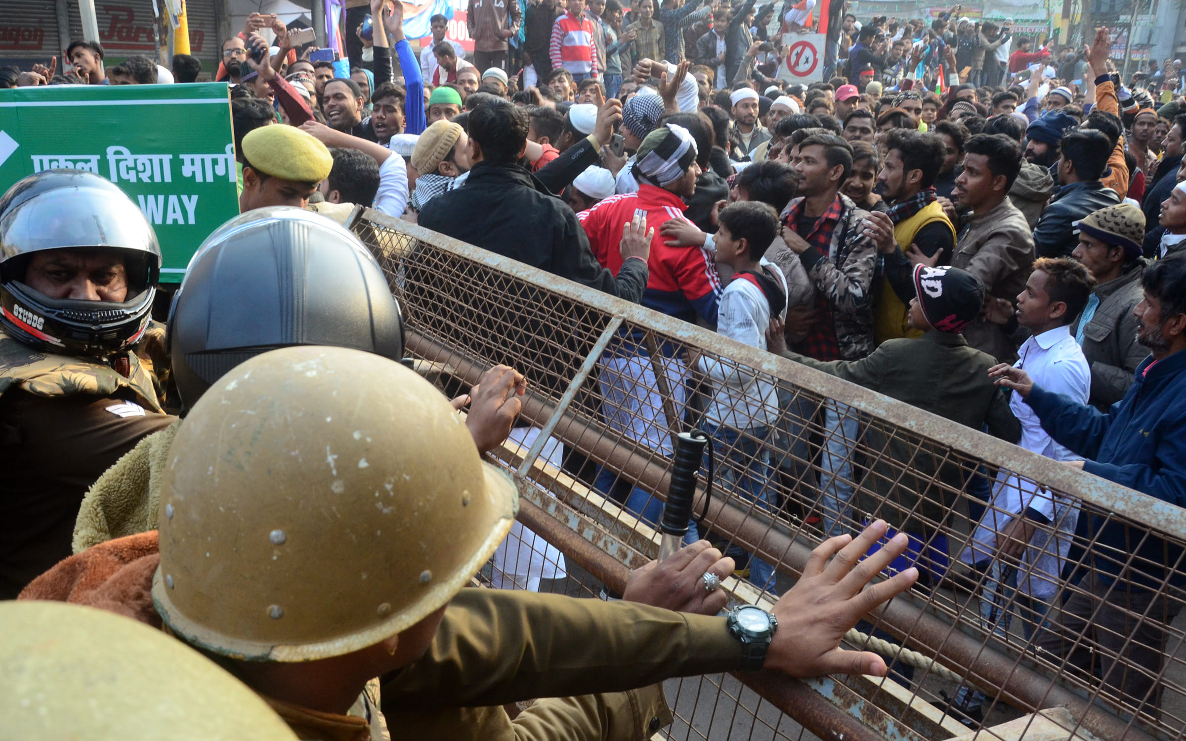 Delhi Jama Masjid area people protest against CAA just because of fake information