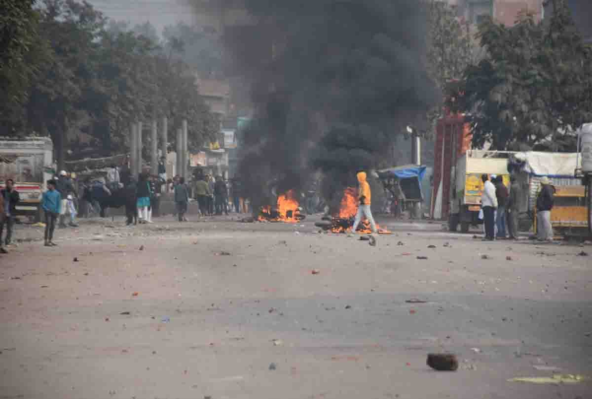 FIR on 3500 people in arson 200 arrested over CCA And NRC