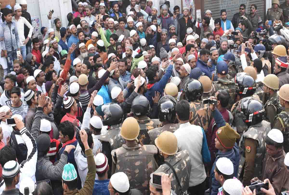 protest against citizenship act in unnao