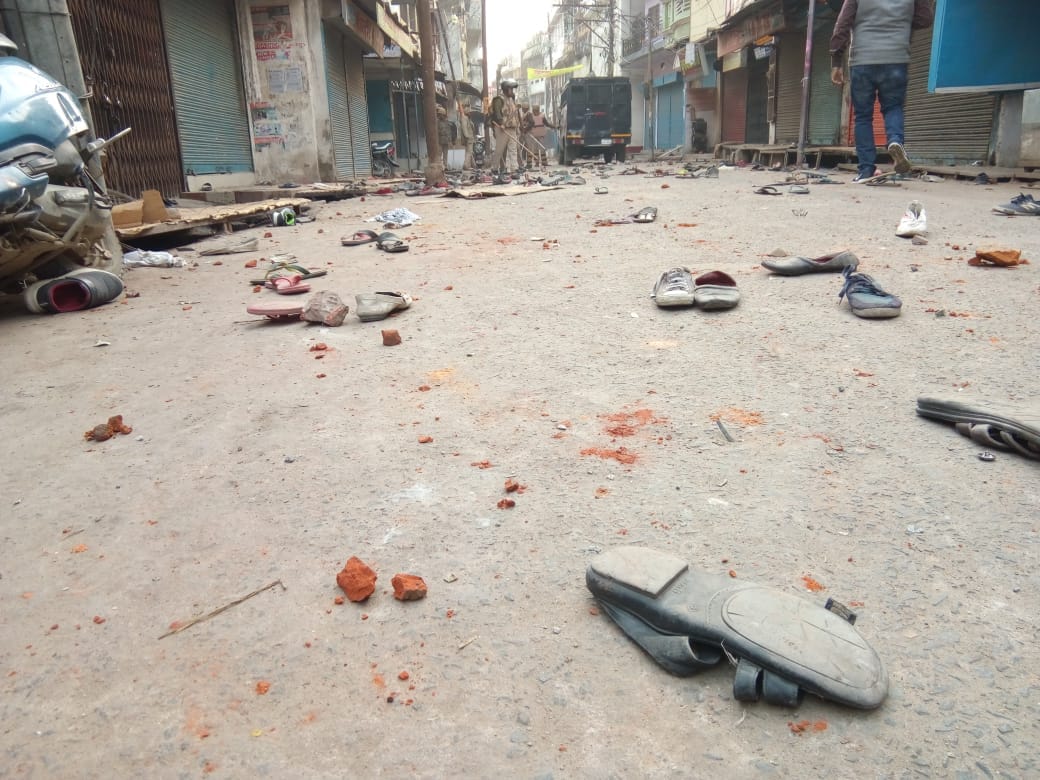 Citizenship law dispute: Protesters pelt stones at police after Namaz in Bhadohi and Jaunpur