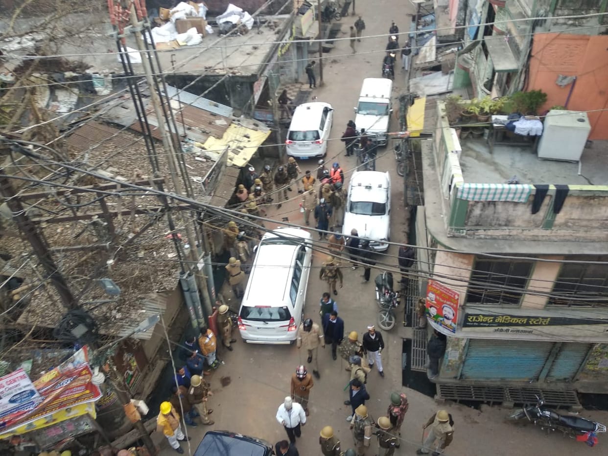 gorakhpur voilence accused break two car and seven cctv camras
