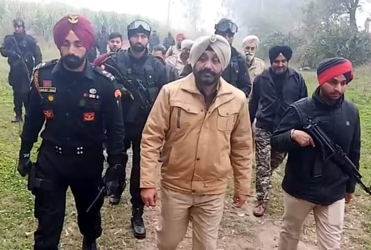 Police conducts search operations in Pathankot and Gurdaspur of Punjab