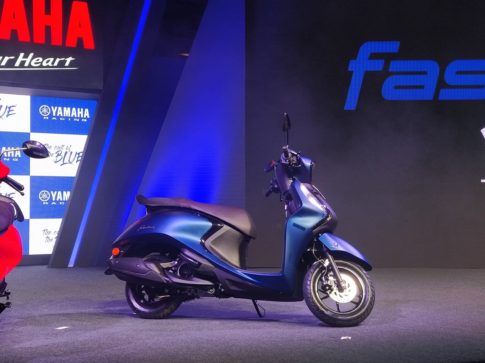 know the price and features of top 5 scooters