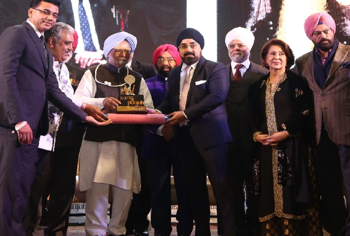 Jewels of Punjab award to 75 celebrities by ex pm manmohan singh