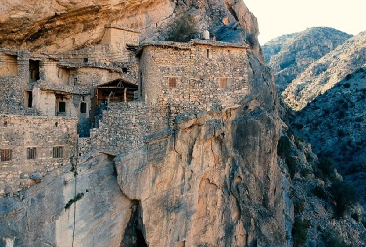 Al Sogara A Hidden village carved into mountain in Oman