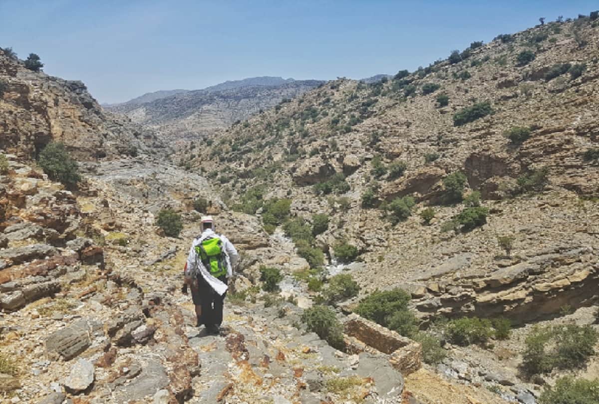 Al Sogara A Hidden village carved into mountain in Oman