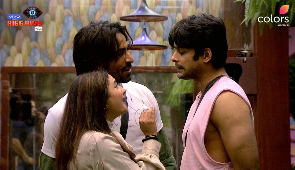 Bigg Boss 13 Salman Khan Forced To Stop by Creative Team when he Lashes out on Sidharth Shukla