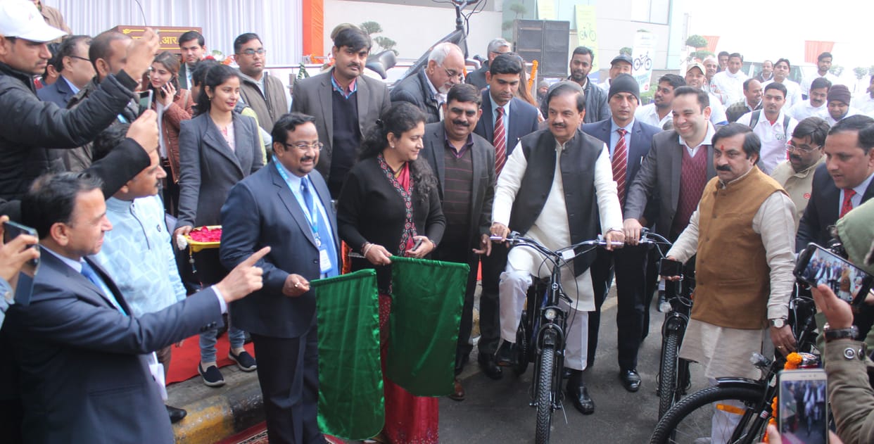 Now use E-Cycle service at Metro station