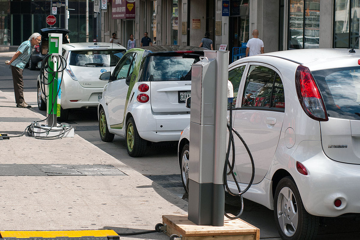 Sale and registration of electric vehicles will be possible even without pre-fitted batteries swappable battery use will increase ministry of road transport and highways