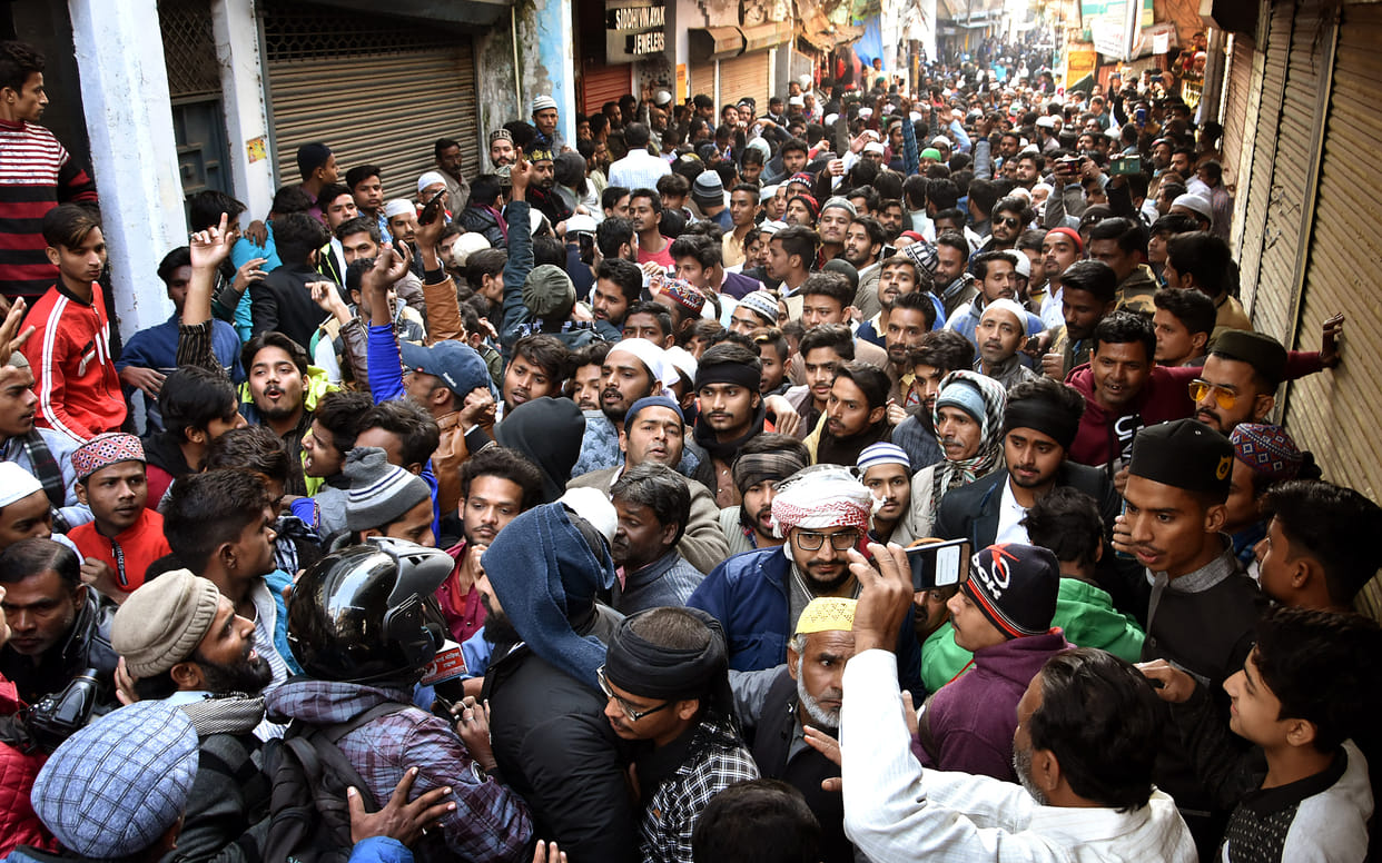 Flocked on the road to protest against NRC
