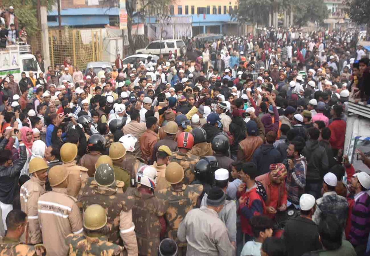 citizenship amendment act, fir lodged against twenty thousand people in violence in kanpur