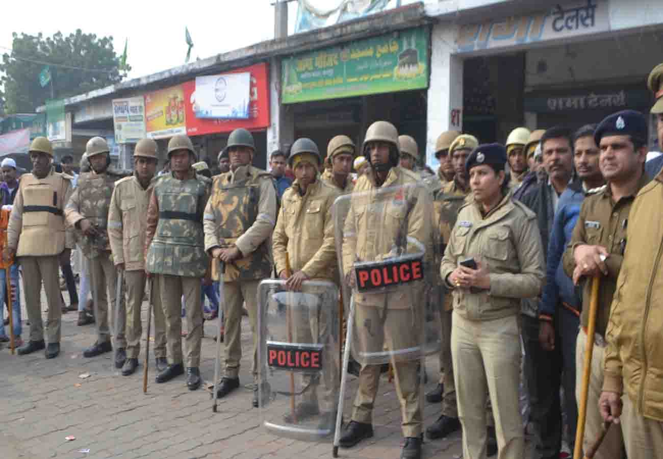 citizenship amendment act, fir lodged against twenty thousand people in violence in kanpur