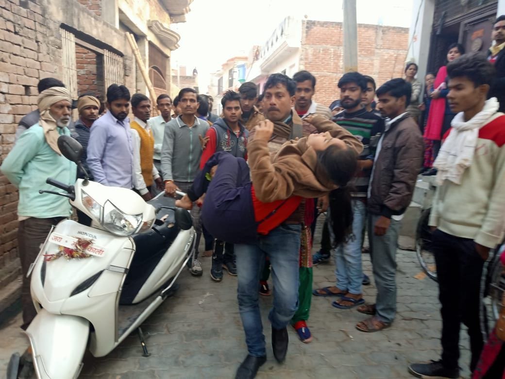 Teenager fell from third floor due to monkey attack