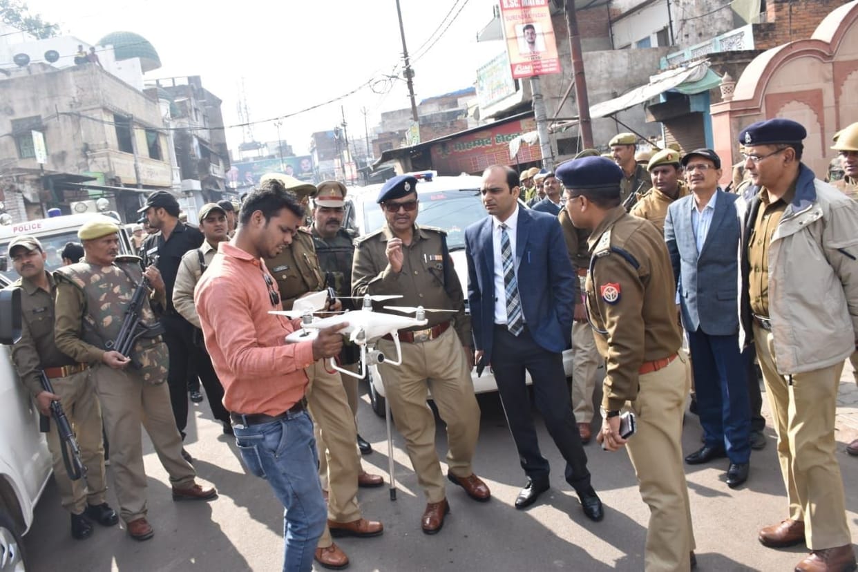 drone surveillence in jhansi, police on the street
