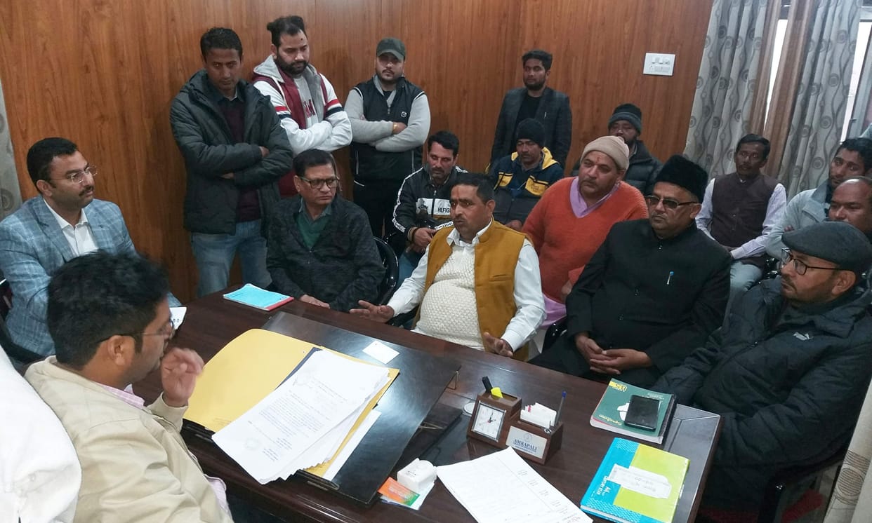 city banquet hall can be shift to gollapaar