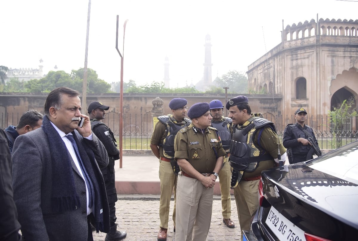 Police got Bangladeshi mobile phones after violence in Lucknow.
